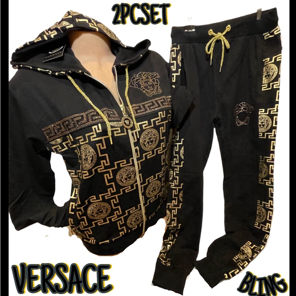 NEW VERSACE 2PC SET ZIP HOODIE & JOGGERS. RHINESTONES BEAUTIFUL SHIPS TODAY